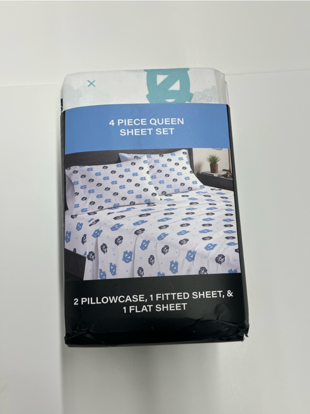 NEW NCAA North Carolina Tarheels 4 Piece Queen Sheet Set